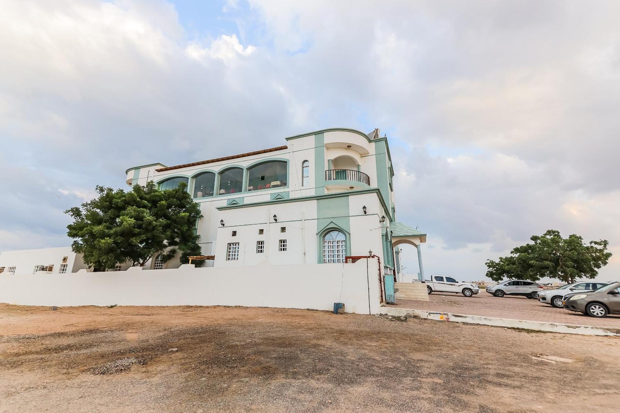 Super Oyo 110 Ras Al Hadd Guest House Dış mekan fotoğraf